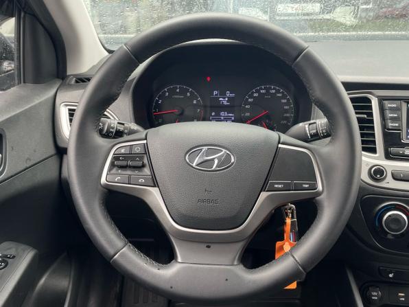 Hyundai Solaris II Рестайлинг с пробегом 2021 года, цена 1 570 000 рублей, 43126 км, седан, Автокод Объявления