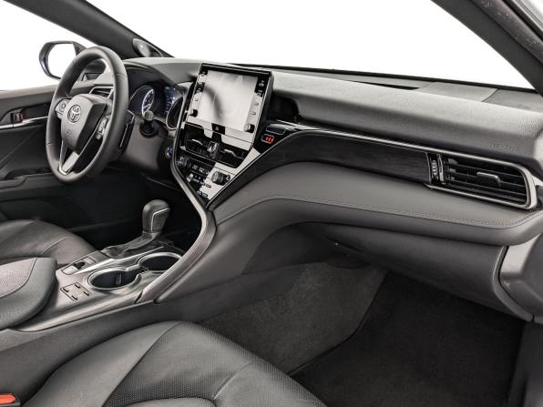 Toyota Camry VIII (XV70) Рестайлинг с пробегом 2021 года, цена 3 100 000 рублей, 98113 км, седан, Автокод Объявления