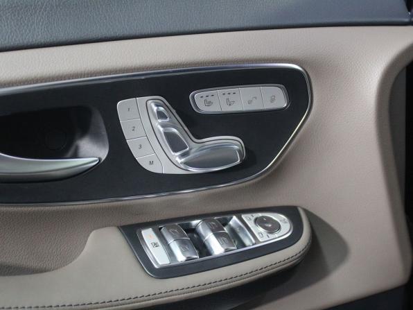 Mercedes-Benz V-Класс III (W447) Рестайлинг с пробегом 2021 года, цена 8 890 000 рублей, 22000 км, минивэн, Автокод Объявления