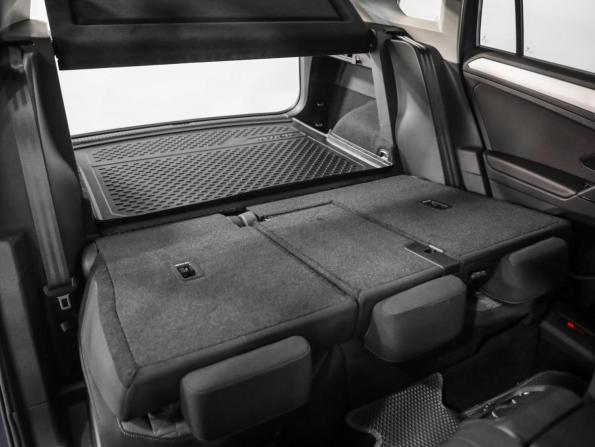 Volkswagen Tiguan II Рестайлинг с пробегом 2021 года, цена 2 599 000 рублей, 74476 км, внедорожник, Автокод Объявления