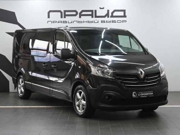 Renault Trafic III с пробегом 2015 года, цена 2 199 900 рублей, 216000 км, минивэн, Автокод Объявления