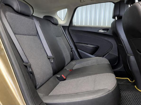 Opel Astra J Рестайлинг с пробегом 2012 года, цена 897 000 рублей, 107928 км, хэтчбек, Автокод Объявления