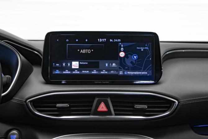 Hyundai Santa Fe IV Рестайлинг с пробегом 2022 года, цена 3 995 000 рублей, 67556 км, внедорожник, Автокод Объявления