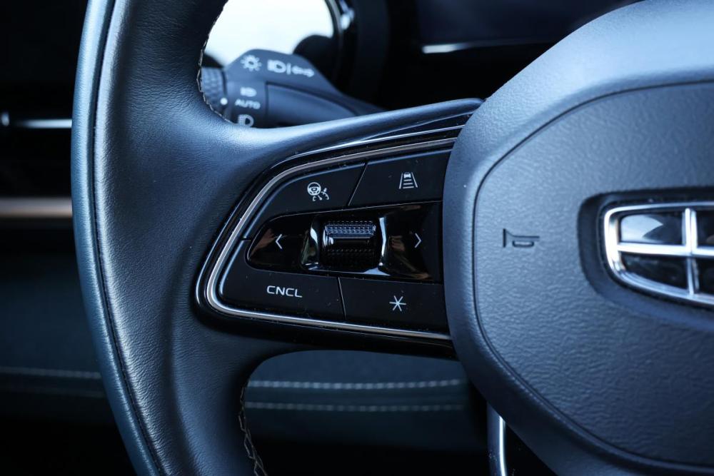 Geely Monjaro I Москва  - изображение 23