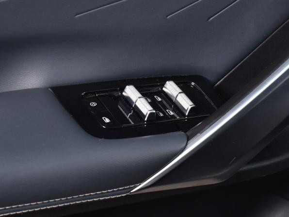 Geely Atlas II с пробегом 2024 года, цена 2 299 999 рублей, 103937 км, внедорожник, Автокод Объявления