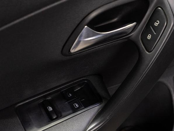 Volkswagen Polo V Рестайлинг с пробегом 2016 года, цена 829 000 рублей, 134538 км, седан, Автокод Объявления