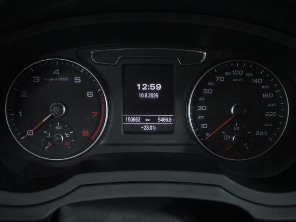 Audi Q3 I (8U) Рестайлинг с пробегом 2015 года, цена 1 760 000 рублей, 150661 км, внедорожник, Автокод Объявления