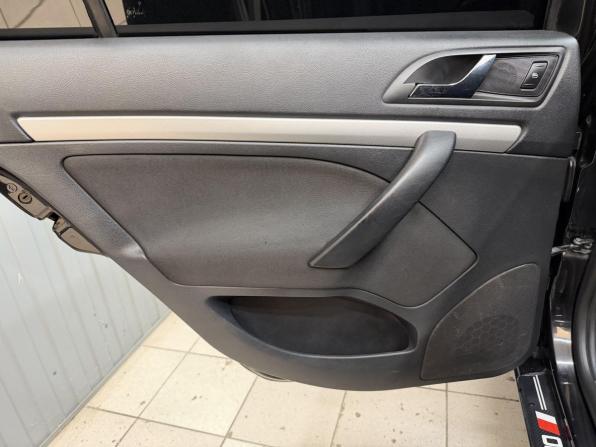 Skoda Octavia II (A5) Рестайлинг с пробегом 2010 года, цена 850 000 рублей, 210086 км, лифтбек, Автокод Объявления
