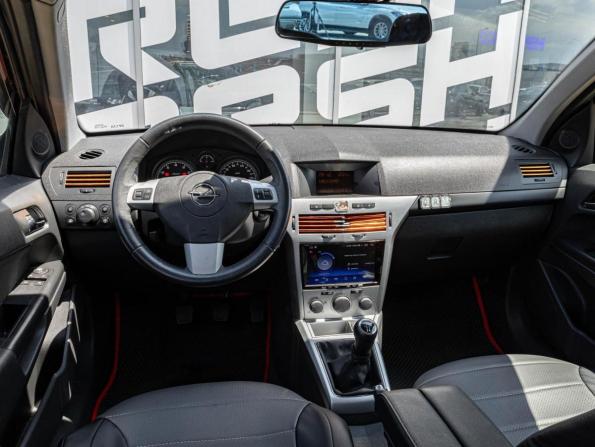 Opel Astra H Рестайлинг с пробегом 2013 года, цена 550 000 рублей, 119404 км, хэтчбек, Автокод Объявления