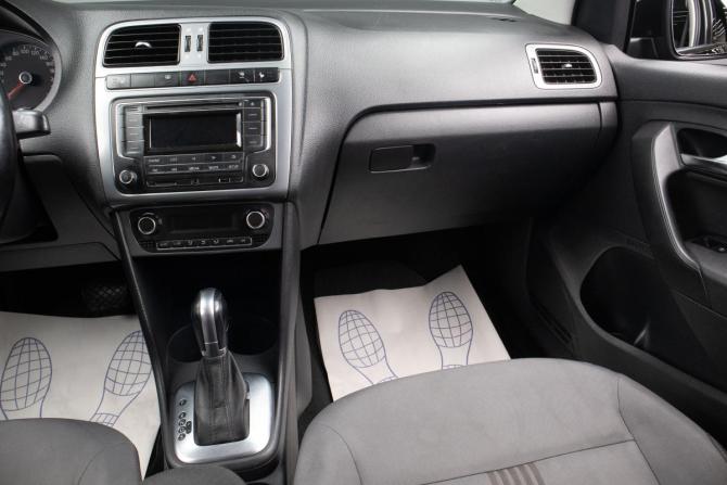 Volkswagen Polo V Рестайлинг с пробегом 2016 года, цена 959 000 рублей, 178065 км, седан, Автокод Объявления