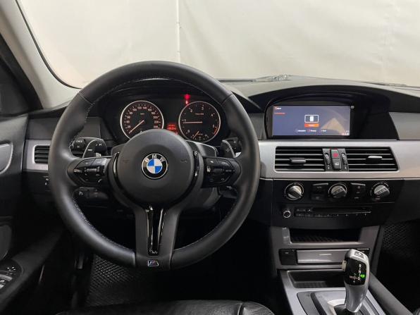 BMW 5 серии V (E60/E61) Рестайлинг с пробегом 2007 года, цена 1 020 000 рублей, 264343 км, седан, Автокод Объявления