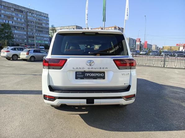 Toyota Land Cruiser 300 Series с пробегом 2025 года, цена 15 500 000 рублей, 5200 км, внедорожник, Автокод Объявления