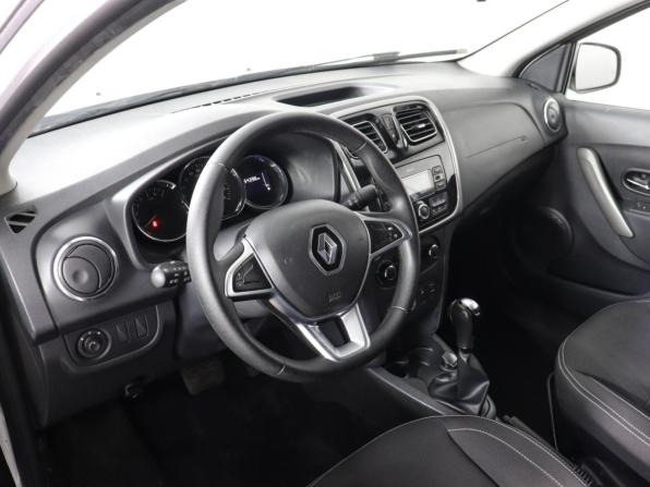 Renault Logan II Рестайлинг с пробегом 2019 года, цена 1 175 000 рублей, 54395 км, седан, Автокод Объявления