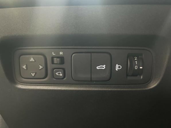 Changan UNI-V I с пробегом 2023 года, цена 2 250 000 рублей, 29184 км, лифтбек, Автокод Объявления