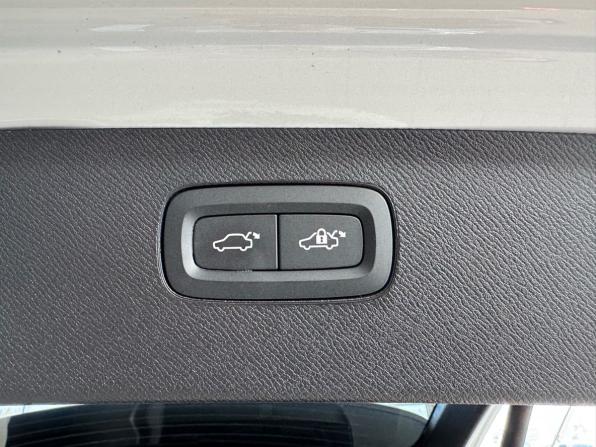 Volvo XC90 II Рестайлинг 2 с пробегом 2024 года, цена 10 998 000 рублей, 31548 км, внедорожник, Автокод Объявления