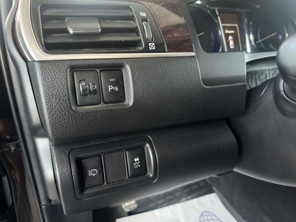 Toyota Camry VII (XV50) Рестайлинг с пробегом 2016 года, цена 1 890 000 рублей, 167959 км, седан, Автокод Объявления