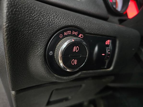 Opel Astra J Рестайлинг с пробегом 2012 года, цена 800 000 рублей, 89000 км, хэтчбек, Автокод Объявления