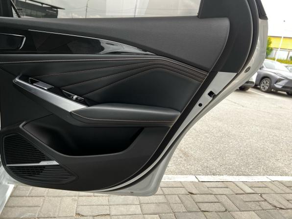 Geely Preface I с пробегом 2024 года, цена 2 550 999 рублей, 19330 км, седан, Автокод Объявления