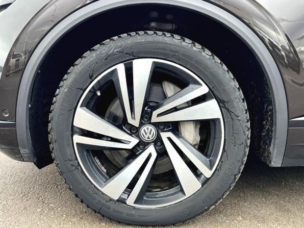 Volkswagen Touareg III с пробегом 2018 года, цена 3 969 000 рублей, 159383 км, внедорожник, Автокод Объявления