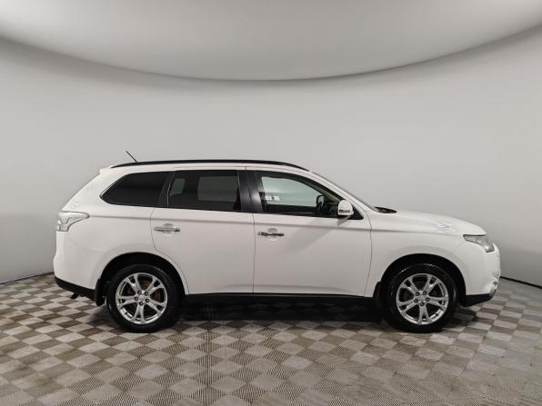 Mitsubishi Outlander III с пробегом 2013 года, цена 1 369 000 рублей, 222799 км, внедорожник, Автокод Объявления