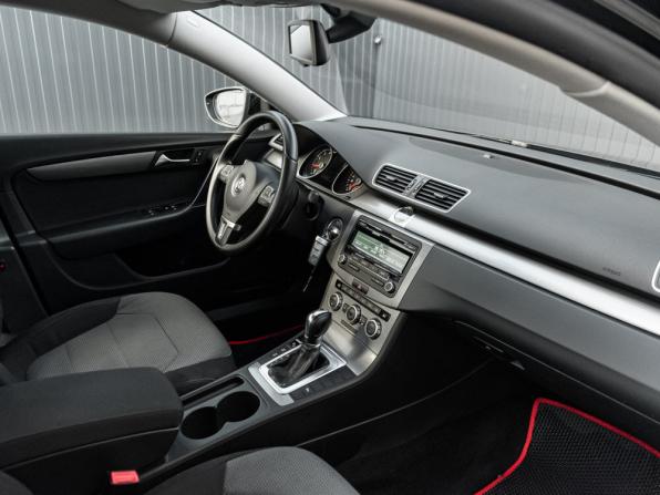 Volkswagen Passat B7 с пробегом 2012 года, цена 1 050 000 рублей, 229783 км, седан, Автокод Объявления
