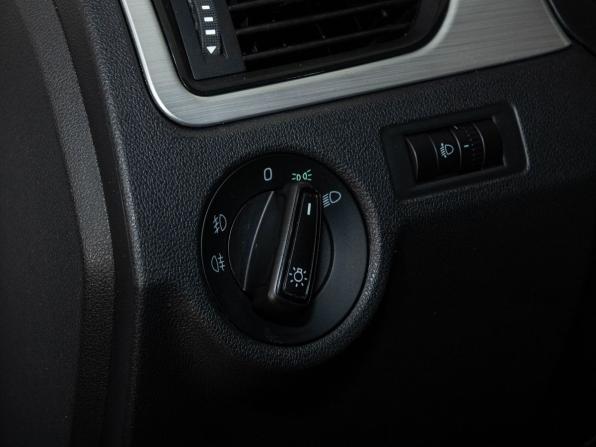 Skoda Rapid I Рестайлинг с пробегом 2019 года, цена 1 421 000 рублей, 81235 км, лифтбек, Автокод Объявления