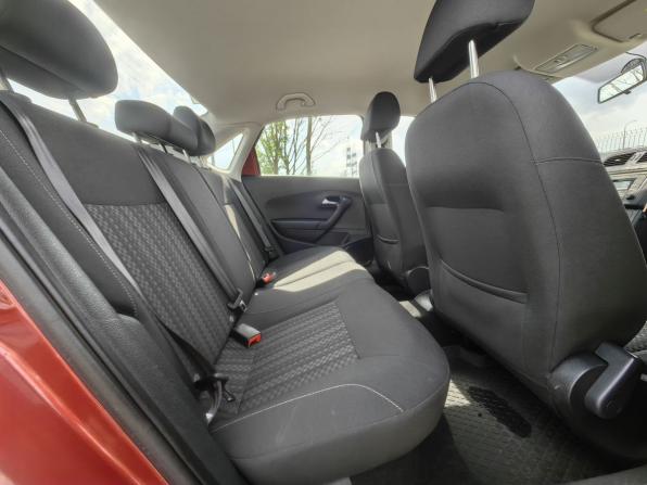 Volkswagen Polo V Рестайлинг с пробегом 2016 года, цена 839 000 рублей, 131000 км, седан, Автокод Объявления