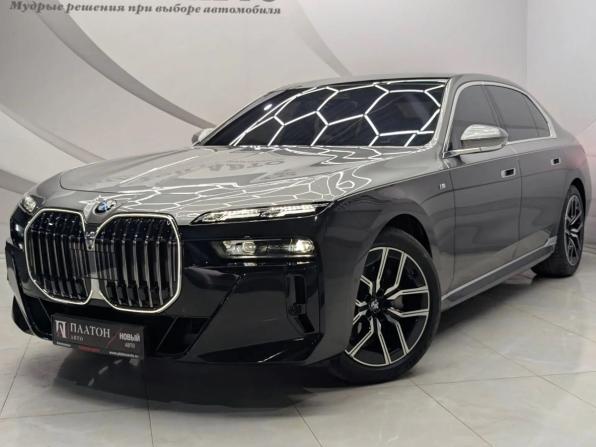 BMW 7 серии VII (G70)