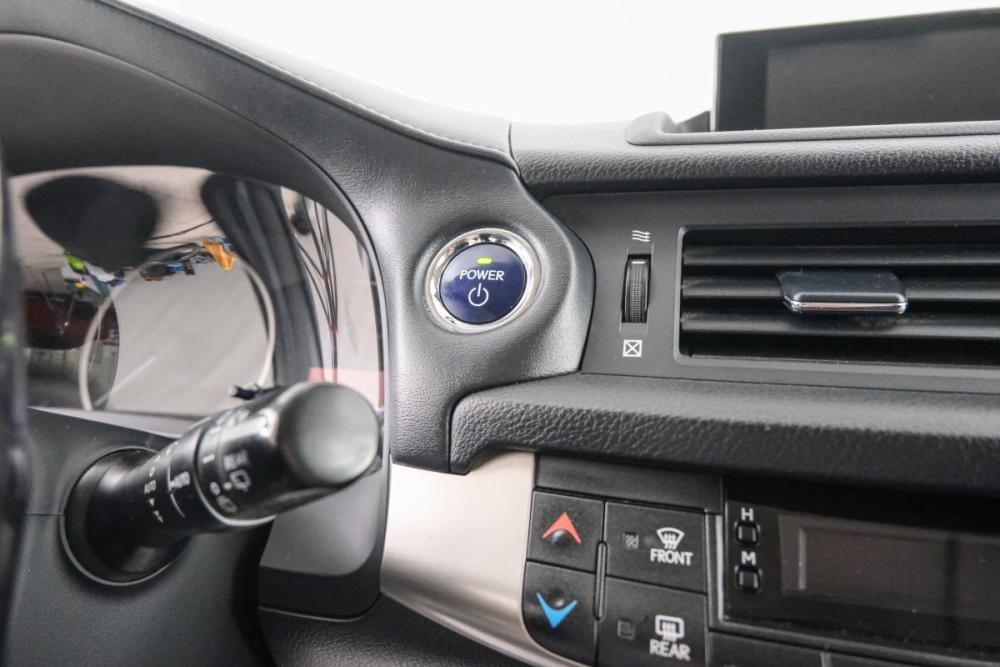 Lexus CT I Рестайлинг 2 Красноярск  - изображение 19