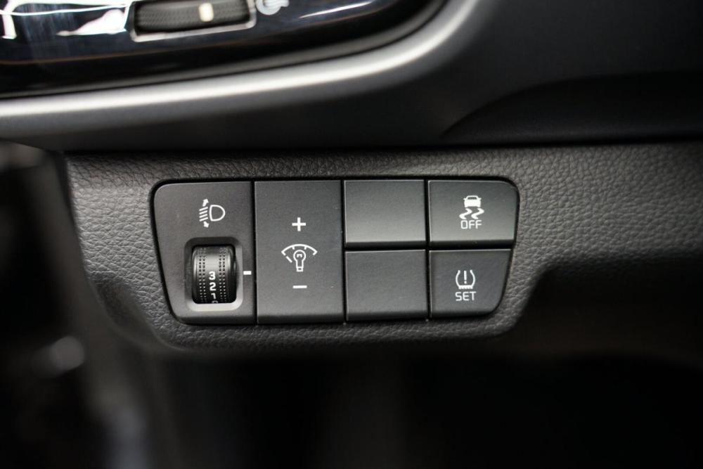 Kia Stonic I Крым  - изображение 11