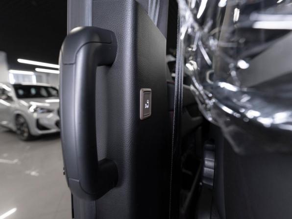 Ford Transit Custom I (China Market) с пробегом 2025 года, цена 5 950 000 рублей, 70 км, минивэн, Автокод Объявления