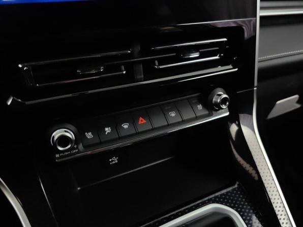 Haval M6 II с пробегом 2024 года, цена 1 848 000 рублей, 12667 км, внедорожник, Автокод Объявления