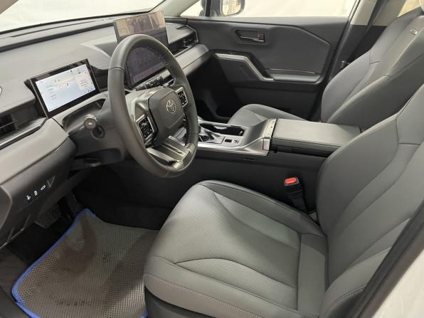 Toyota RAV4 VI (XA60) с пробегом 2026 года, цена 4 200 000 рублей, 10 км, внедорожник, Автокод Объявления