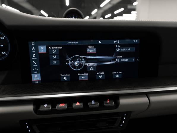 Porsche 911 VIII (992) с пробегом 2020 года, цена 16 250 000 рублей, 4824 км, купе, Автокод Объявления