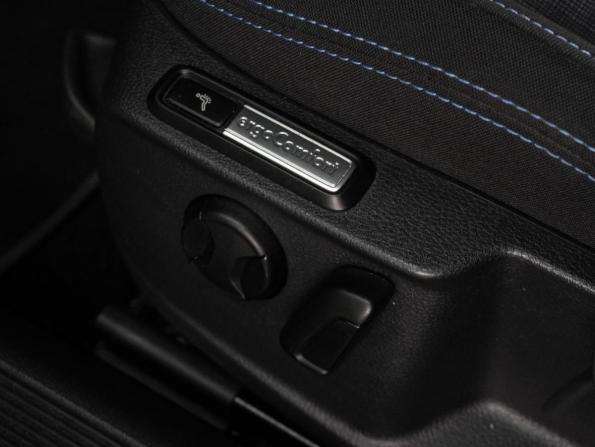 Volkswagen Passat B8 Рестайлинг с пробегом 2020 года, цена 2 354 000 рублей, 112249 км, универсал, Автокод Объявления