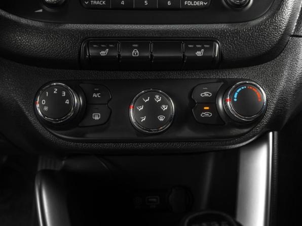 Kia Ceed II Рестайлинг с пробегом 2016 года, цена 980 000 рублей, 170325 км, хэтчбек, Автокод Объявления