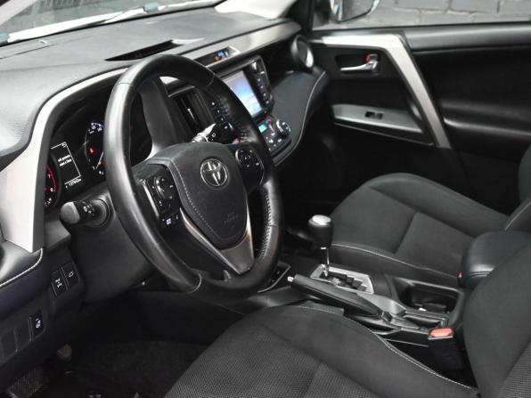 Toyota RAV4 IV (XA40) Рестайлинг с пробегом 2018 года, цена 2 900 000 рублей, 137731 км, внедорожник, Автокод Объявления