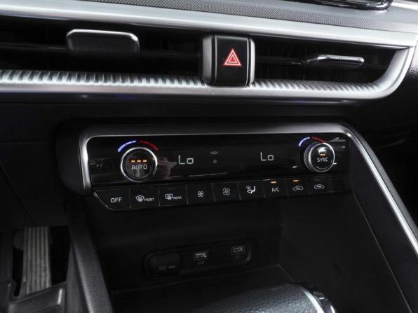 Kia K5 III с пробегом 2022 года, цена 2 310 000 рублей, 115600 км, седан, Автокод Объявления