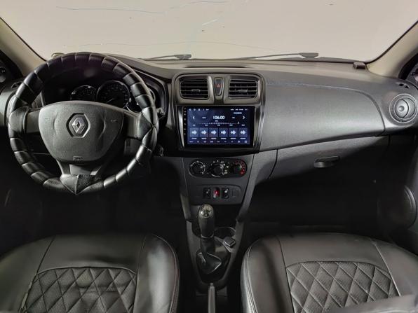 Renault Logan II с пробегом 2017 года, цена 330 000 рублей, 575257 км, седан, Автокод Объявления