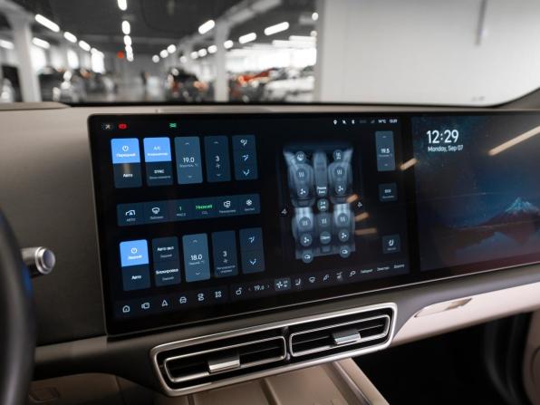 Li Auto (Lixiang) L7 I Рестайлинг с пробегом 2024 года, цена 7 240 000 рублей, 28184 км, внедорожник, Автокод Объявления