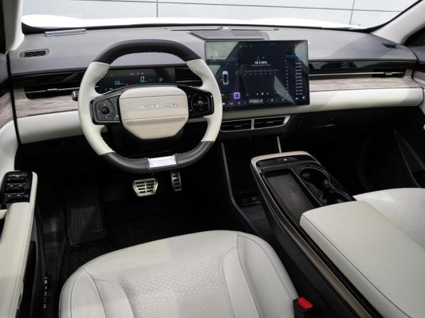 JETOUR DASHING I с пробегом 2024 года, цена 2 795 000 рублей, 13884 км, внедорожник, Автокод Объявления