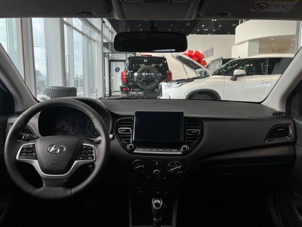Hyundai Solaris II Рестайлинг с пробегом 2021 года, цена 1 612 000 рублей, 66294 км, седан, Автокод Объявления