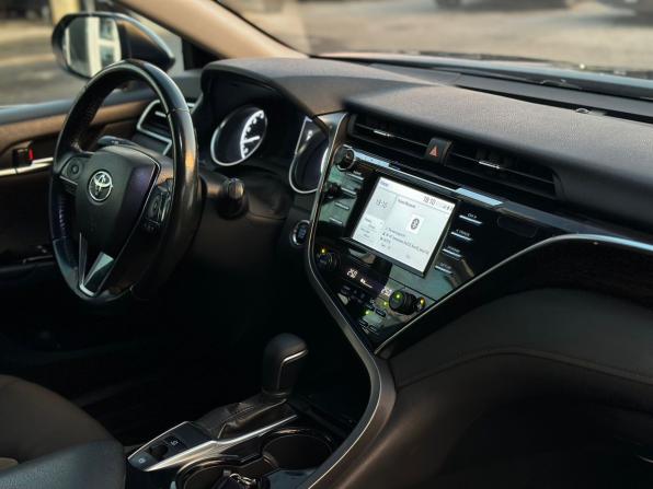 Toyota Camry VIII (XV70) с пробегом 2018 года, цена 2 199 000 рублей, 115752 км, седан, Автокод Объявления
