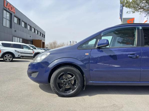 Opel Zafira B Рестайлинг с пробегом 2012 года, цена 670 000 рублей, 242000 км, минивэн, Автокод Объявления