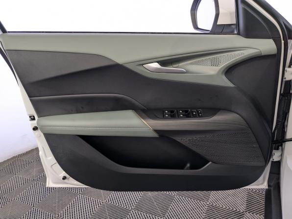 Changan Lamore с пробегом 2024 года, цена 2 379 000 рублей, 178 км, седан, Автокод Объявления