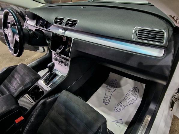 Volkswagen Passat CC I Рестайлинг с пробегом 2013 года, цена 1 250 000 рублей, 268880 км, седан, Автокод Объявления