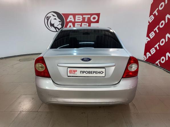 Ford Focus II Рестайлинг с пробегом 2010 года, цена 570 000 рублей, 218412 км, седан, Автокод Объявления