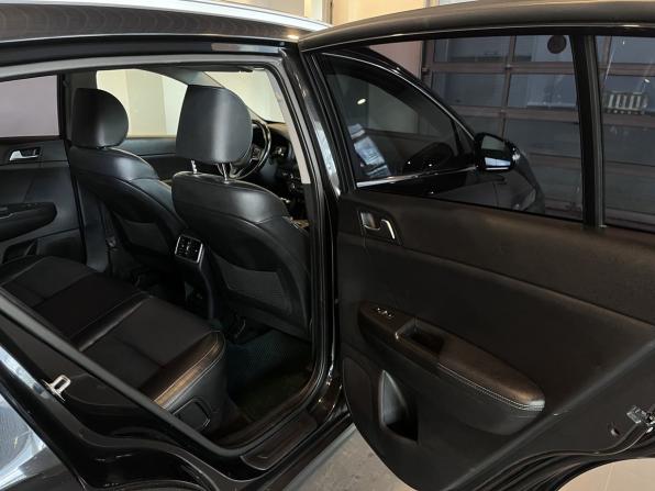 Kia Sportage IV с пробегом 2018 года, цена 2 392 000 рублей, 100805 км, внедорожник, Автокод Объявления