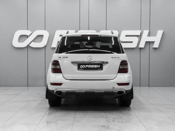 Mercedes-Benz M-Класс II (W164) Рестайлинг с пробегом 2010 года, цена 1 660 000 рублей, 181515 км, внедорожник, Автокод Объявления