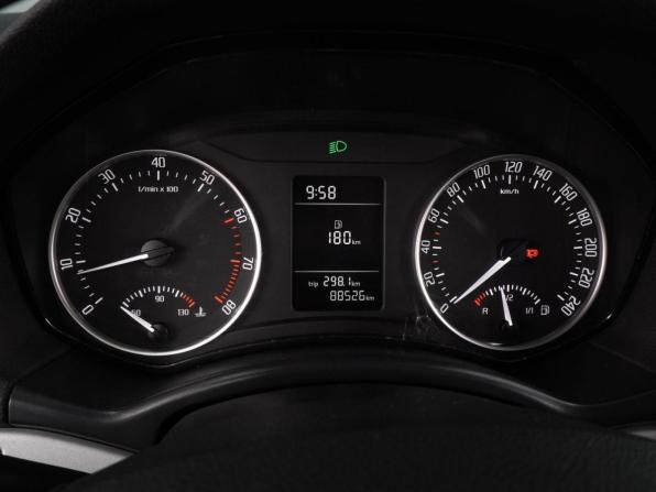 Skoda Octavia II (A5) Рестайлинг с пробегом 2012 года, цена 1 060 000 рублей, 88526 км, лифтбек, Автокод Объявления